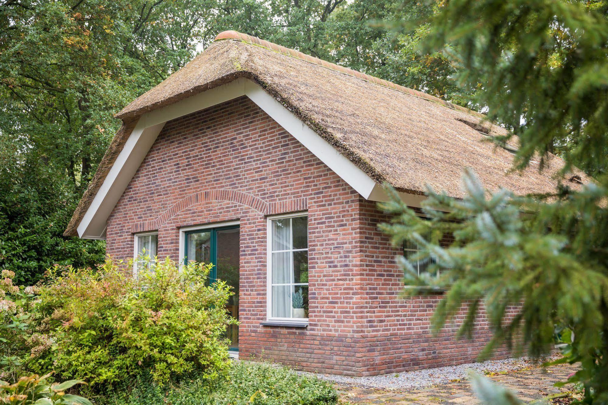 Roompot Landgoed Het Grote Zand Hooghalen Экстерьер фото